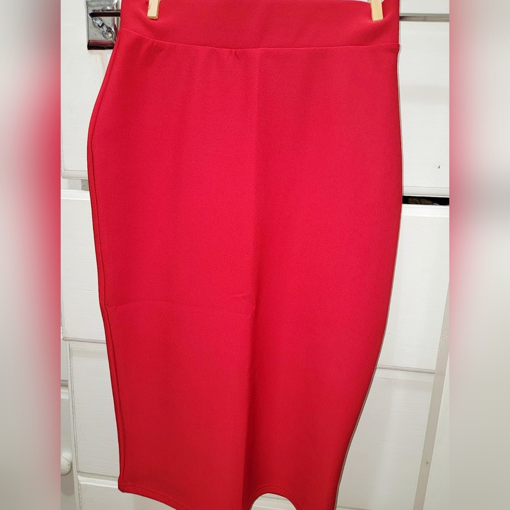 Women's Basic Red Stretch Pencil Skirt Size     M/L